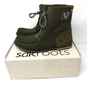 The Sak Olive Green Elephant Felt Boots Sz 8 NEW